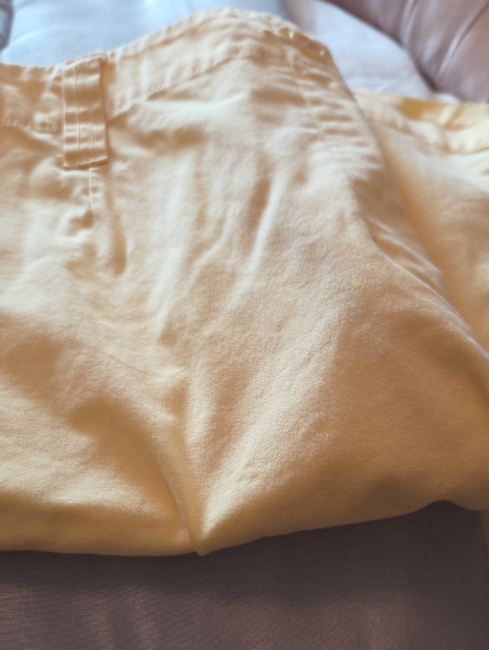 Women's (plus size) Pale Yellow shorts TALBOTS - Picture 5 of 6